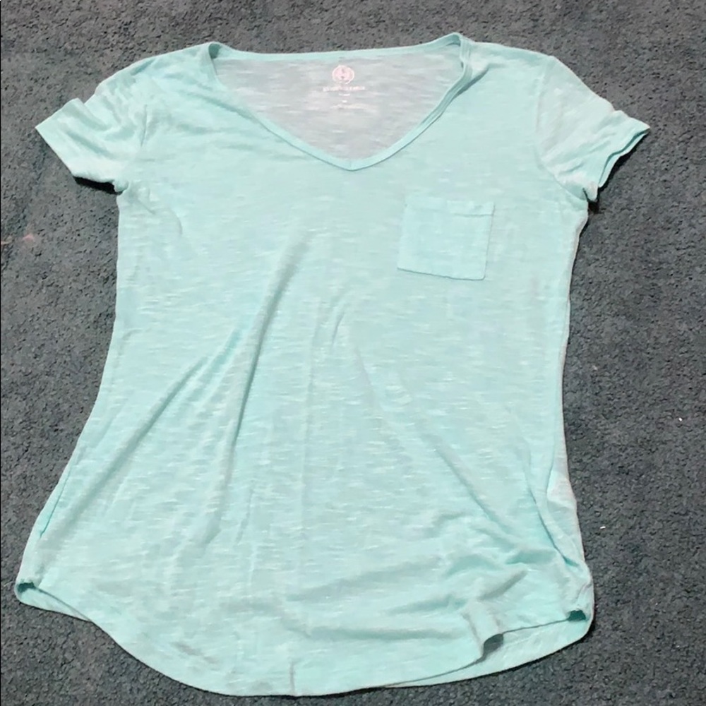 Teal shirt sleeve shirt